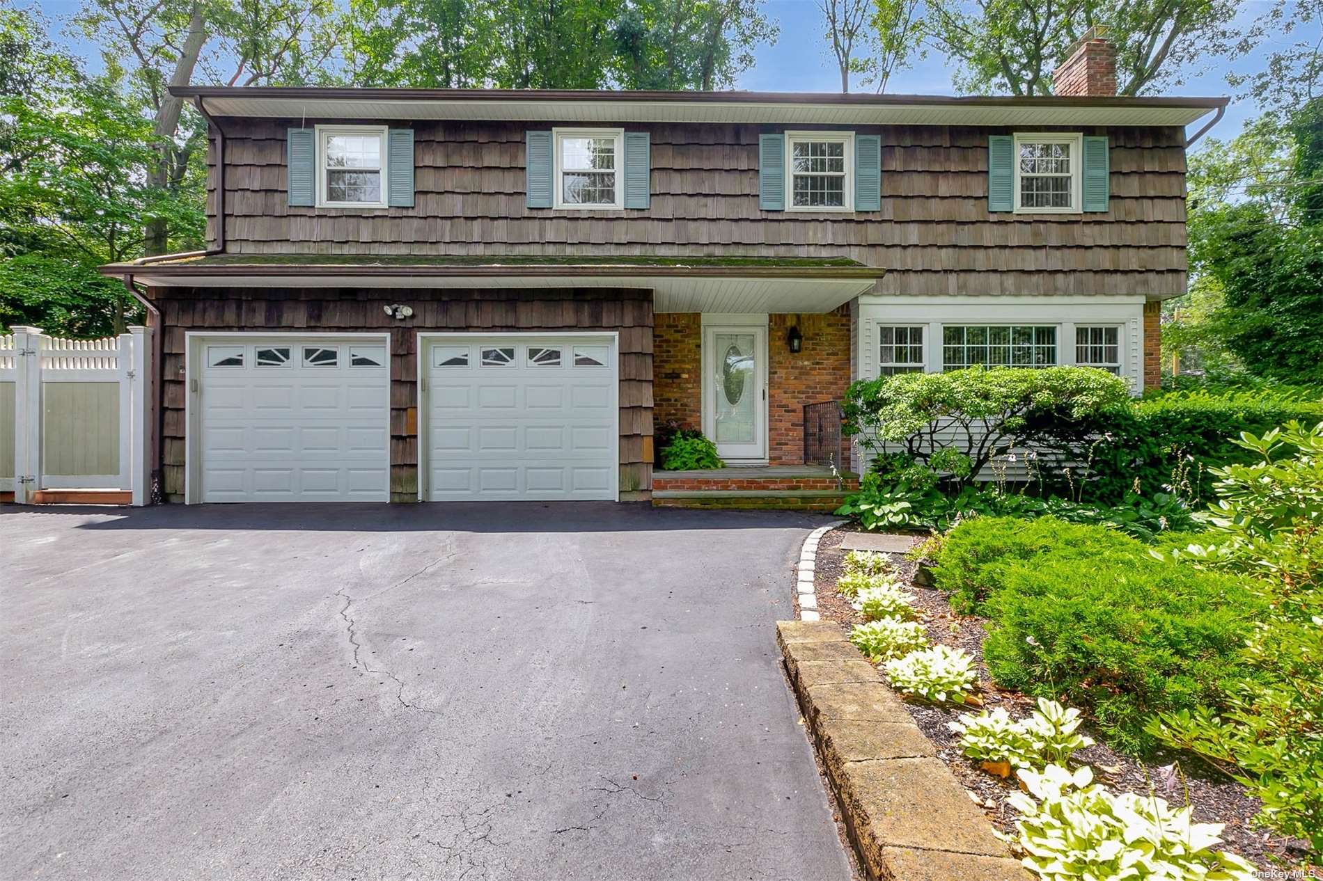 #1 photo, 2 Pioneer Boulevard, Huntington Station , NY 11746