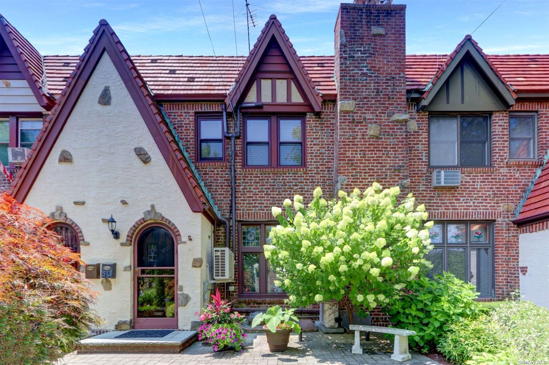 #1 photo, 29-08 201st Street, 皇后區 貝塞 Bayside , NY 11360