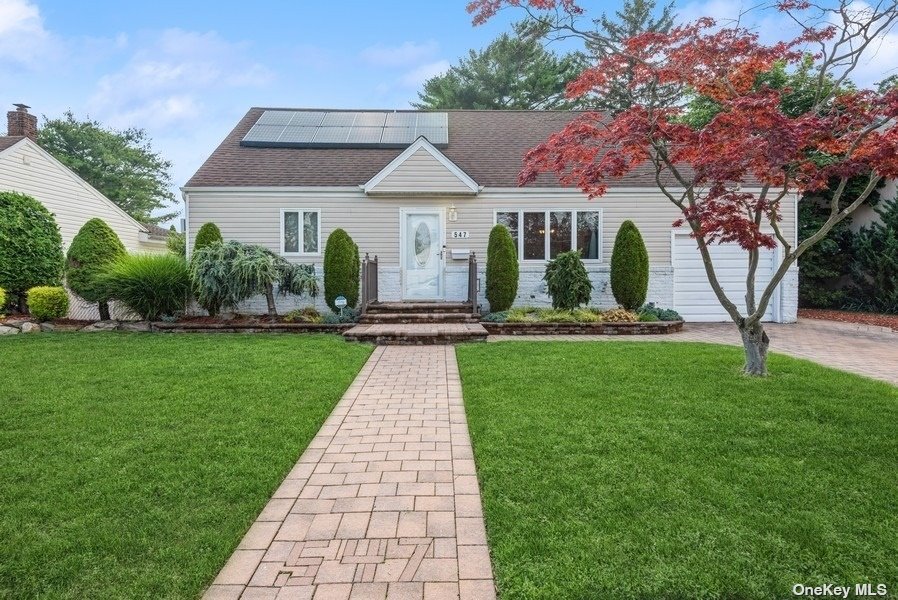 #1 photo, 547 Kings Avenue, 长岛 Massapequa , NY 11758