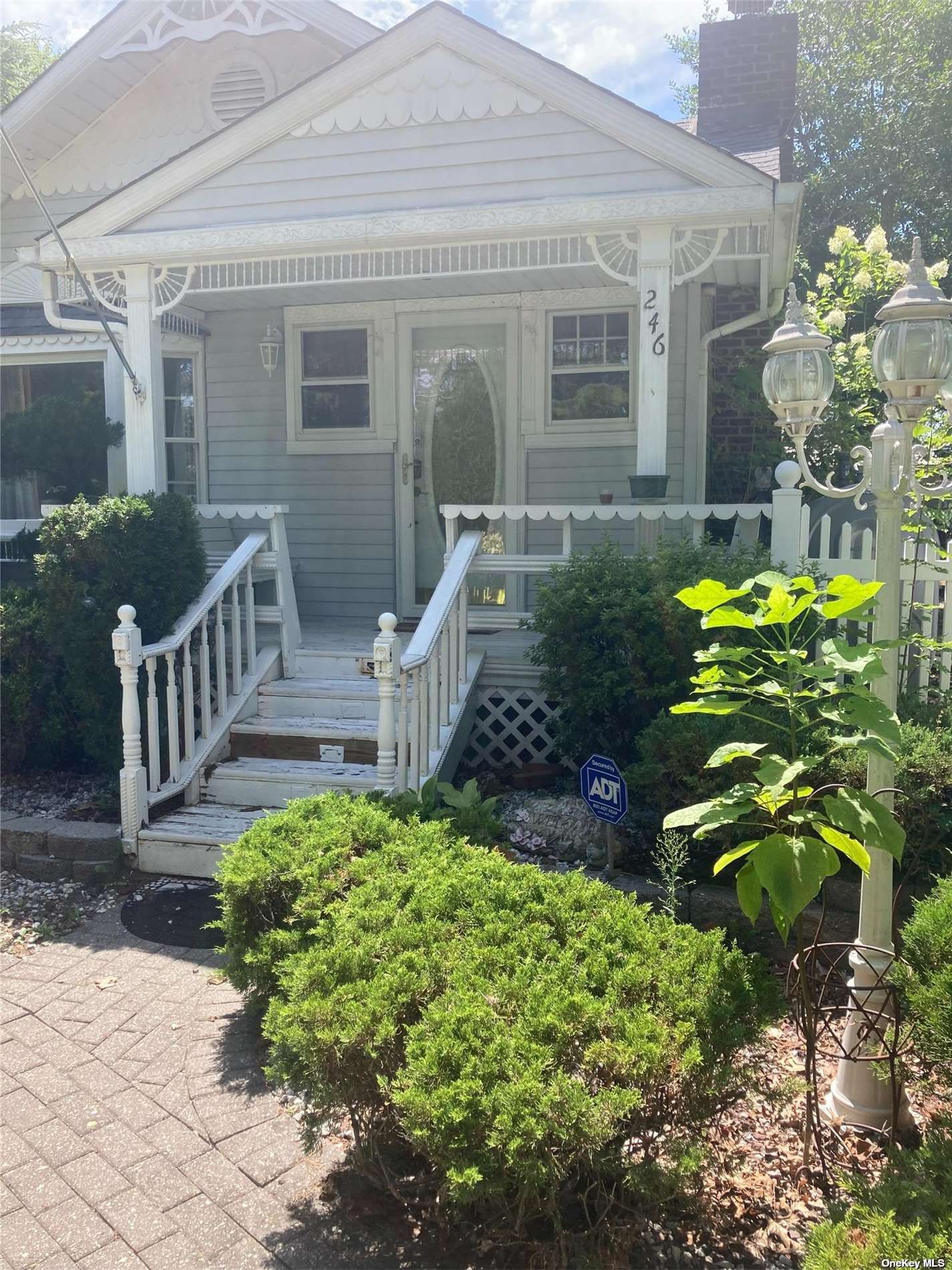 #1 photo, 246 Avenue C, 東長島 Lake Ronkonkoma , NY 11779