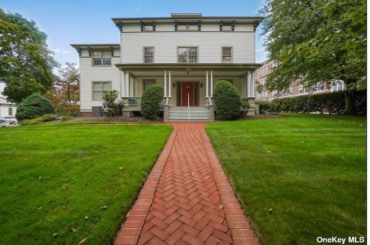 #1 photo, +82 Main Street, 东长岛 亨廷顿 Huntington , NY 11743