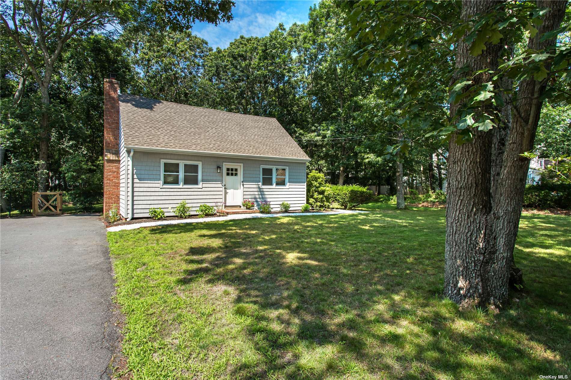 #1 photo, 48 Shinnecock Avenue, 東長島 汉普顿 East Quogue , NY 11942