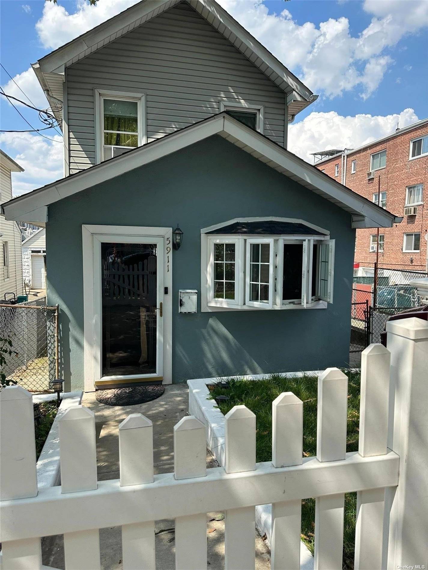 #1 photo, 5911 M Avenue, ব্রুকলিন Flatlands , NY 11234