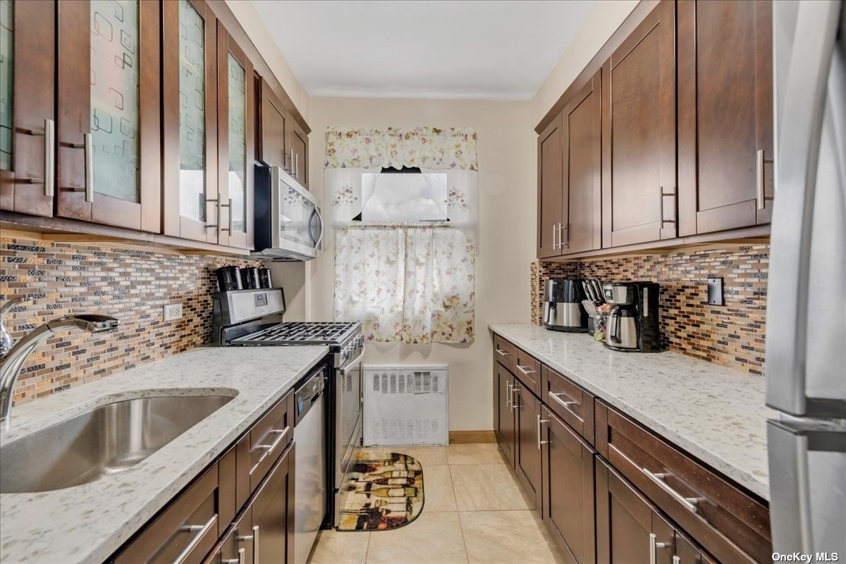 #1 photo, 99-60 63rd Road, 皇后区 雷哥公园 Rego Park , NY 11374