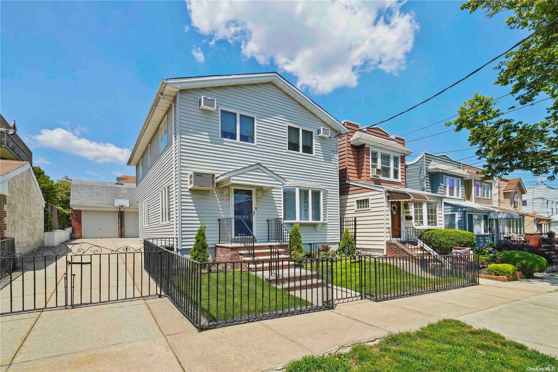 #1 photo, 64-30 72nd Street, 皇后区 中村 Middle Village , NY 11379