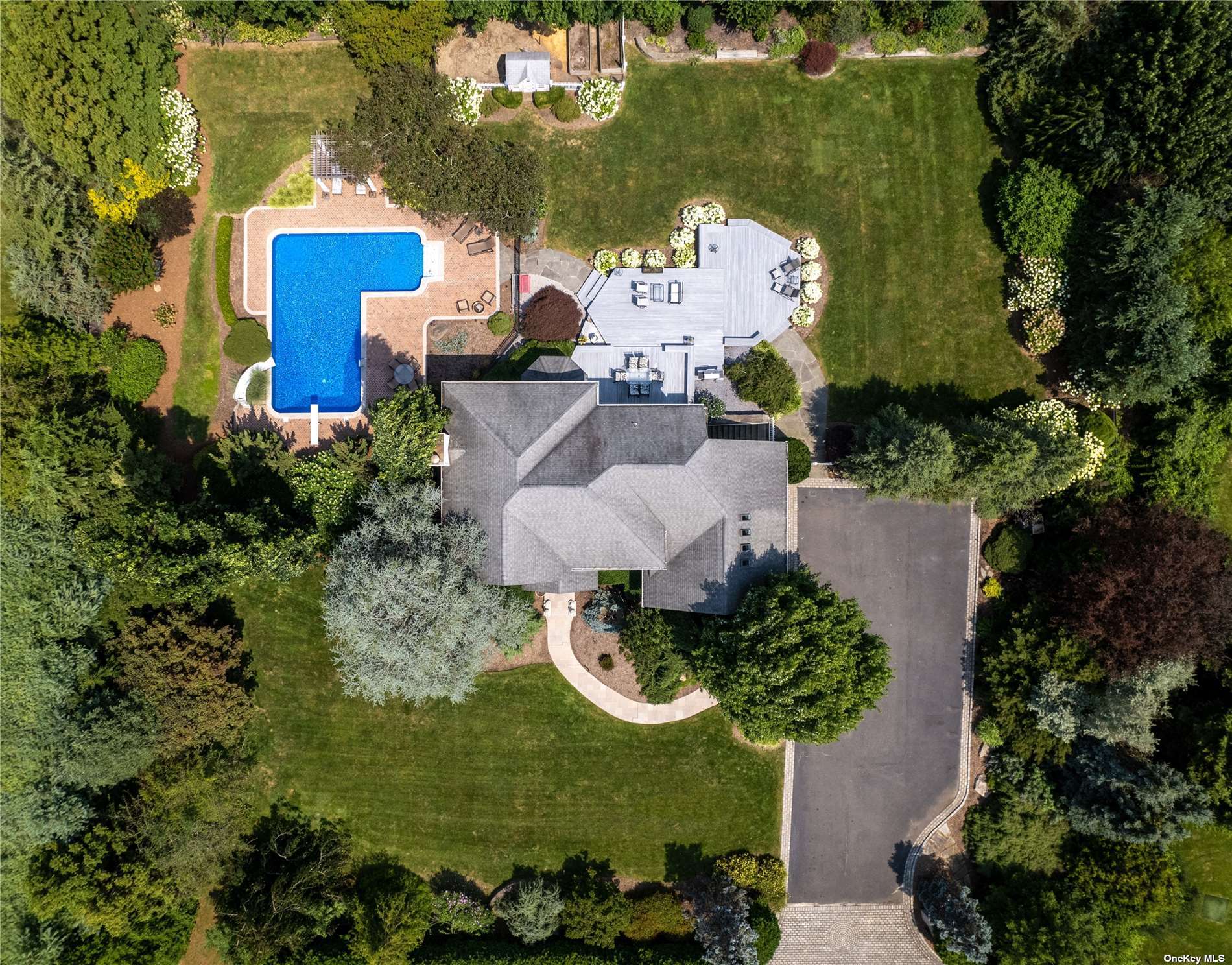 #1 photo, 196 South Country Road, サフォーク郡 Remsenburg , NY 11960