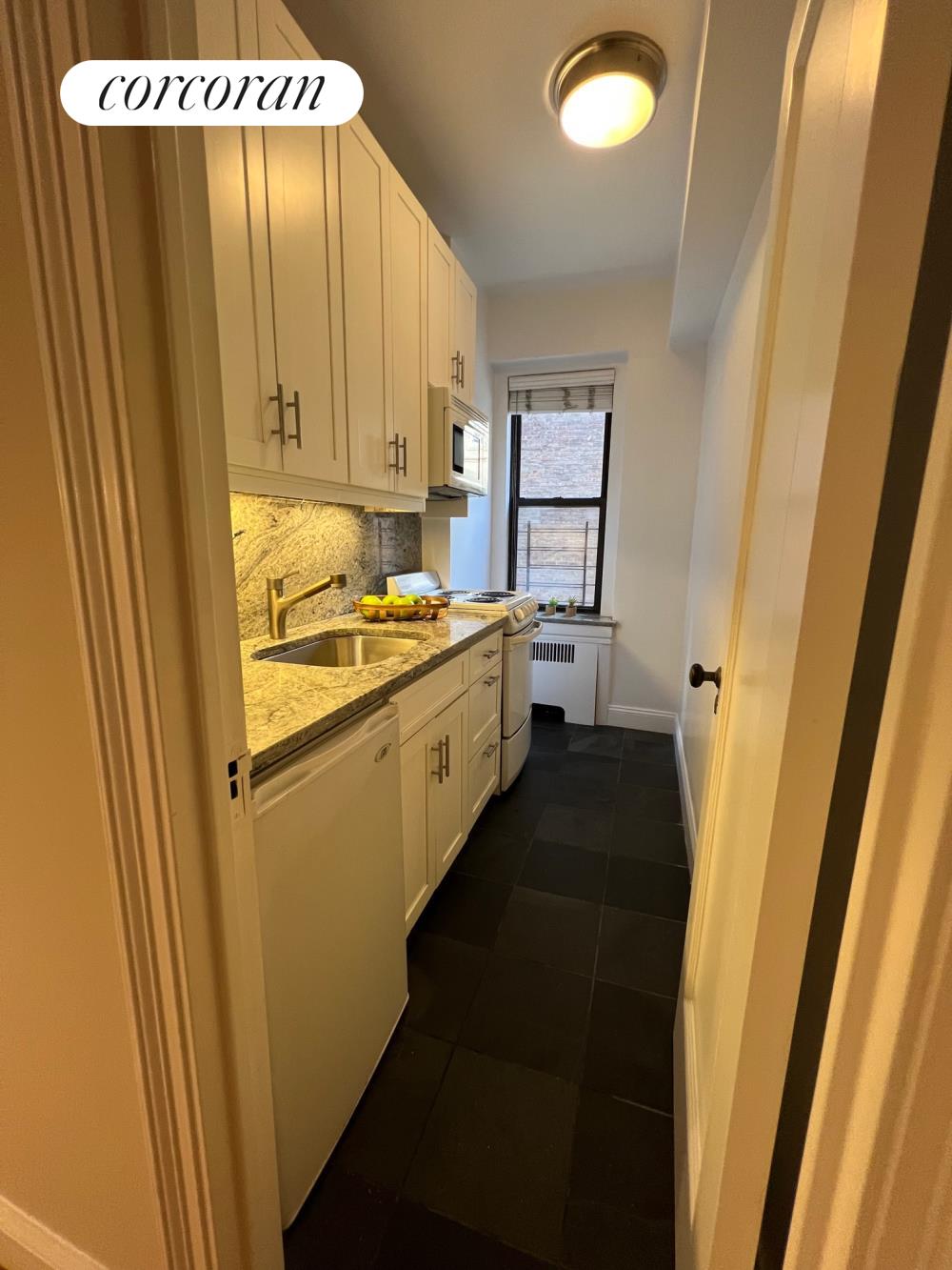 #1 photo, 255 Cabrini Boulevard, 北曼哈顿 Hudson Heights , NY 10040