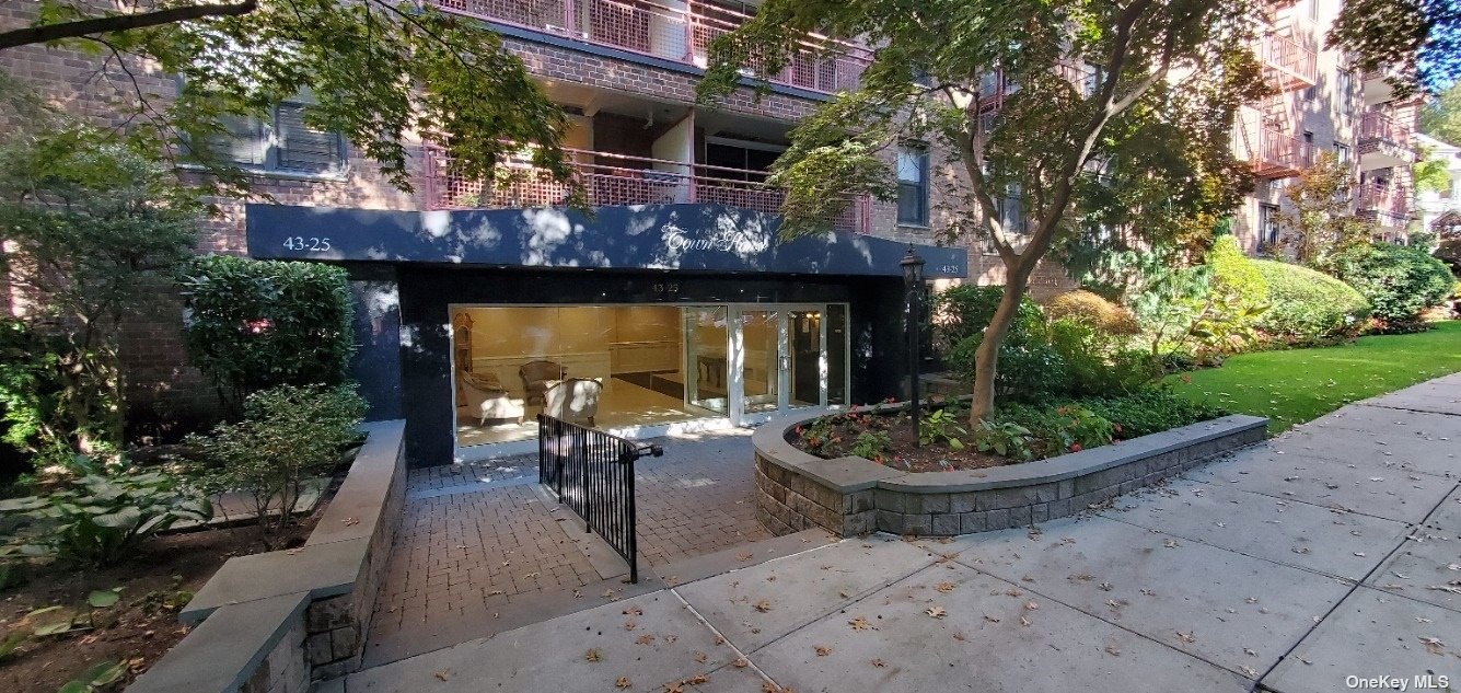 #1 photo, 43-25 Douglaston Parkway, 皇后区 道格拉斯顿 Douglaston , NY 11363