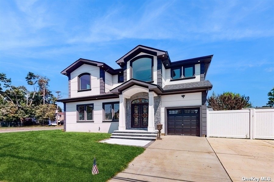 #1 photo, 147 9th Street, 长岛 Hicksville , NY 11801