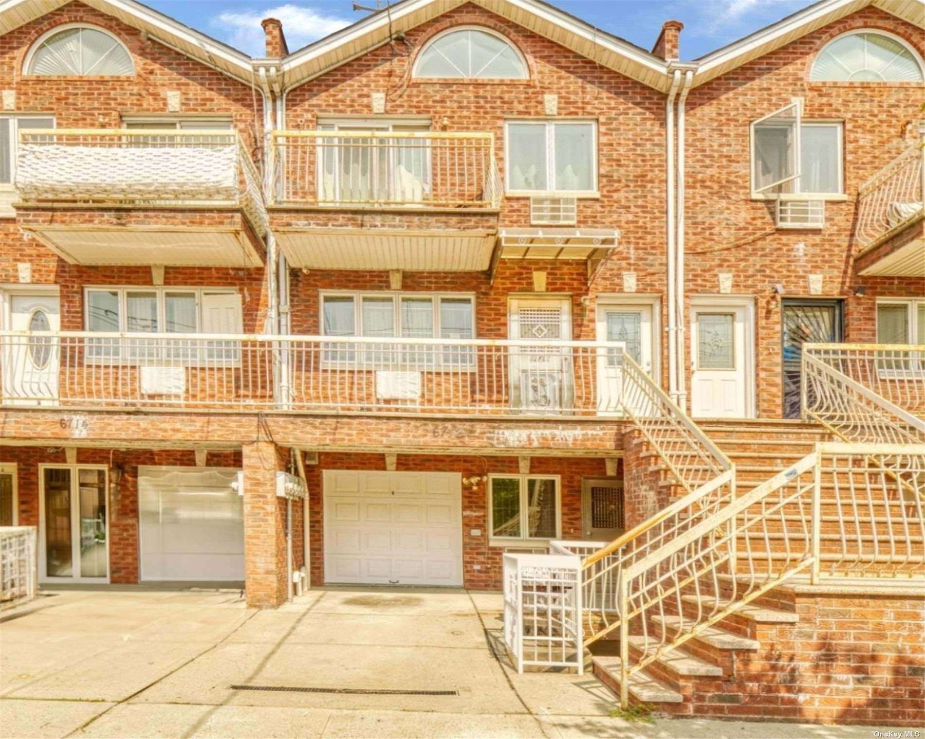 #1 photo, 67-12 11th Avenue, 布鲁克林 Brooklyn , NY 11219