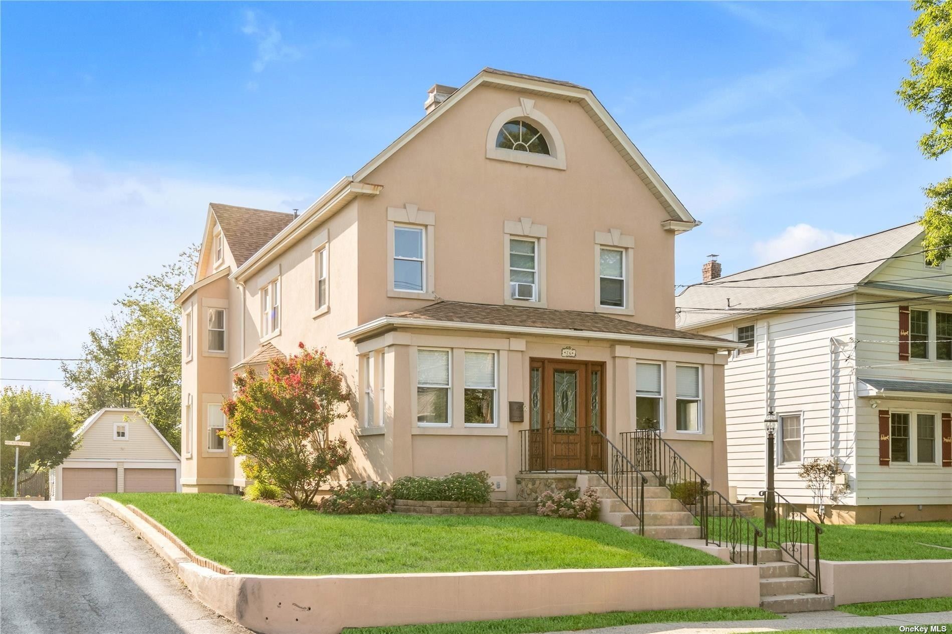 #1 photo, 26 S Bayles Avenue, 长岛 华盛顿港 Port Washington , NY 11050