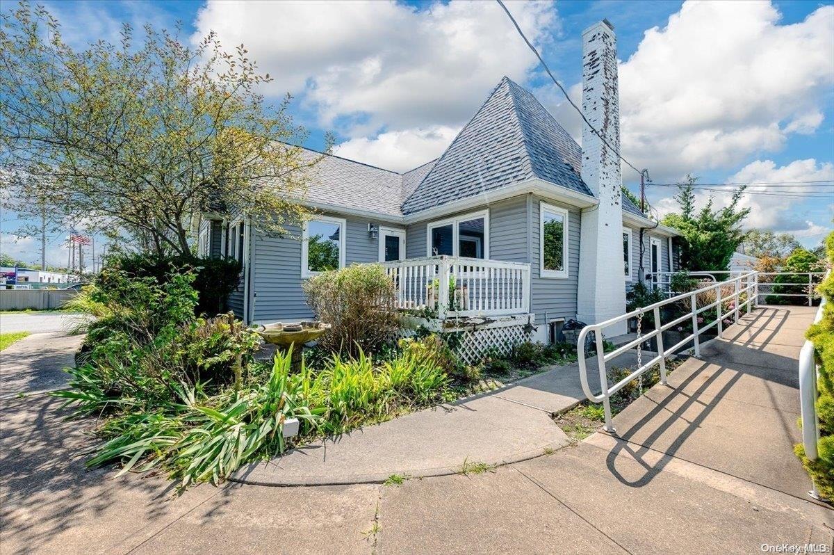 #1 photo, 800 Montauk Highway, 东长岛 西艾斯利普 West Islip , NY 11795