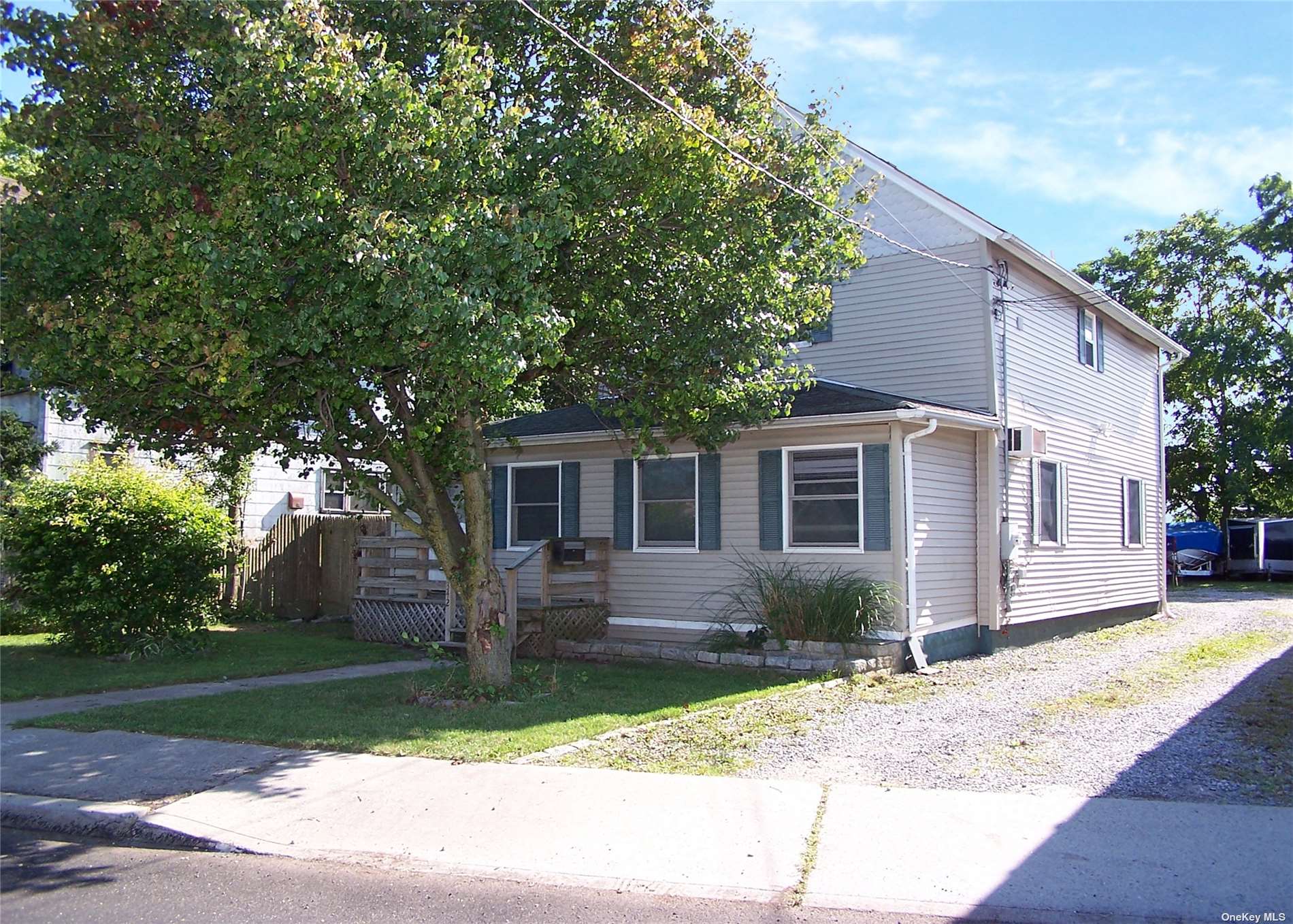 #1 photo, 342 Little East Neck Road, West Babylon , NY 11704