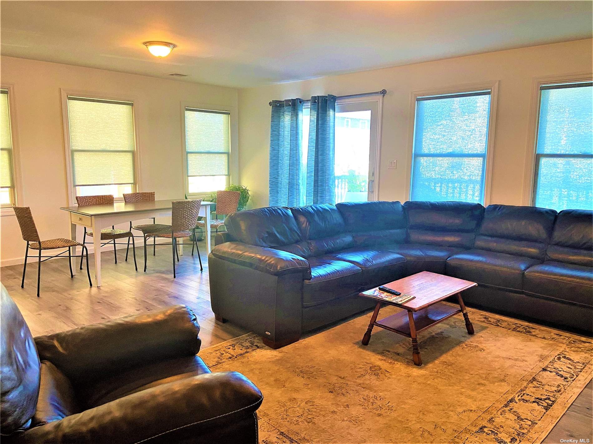 #1 photo, 25 Delaware Avenue, 长岛 长滩 Long Beach , NY 11561