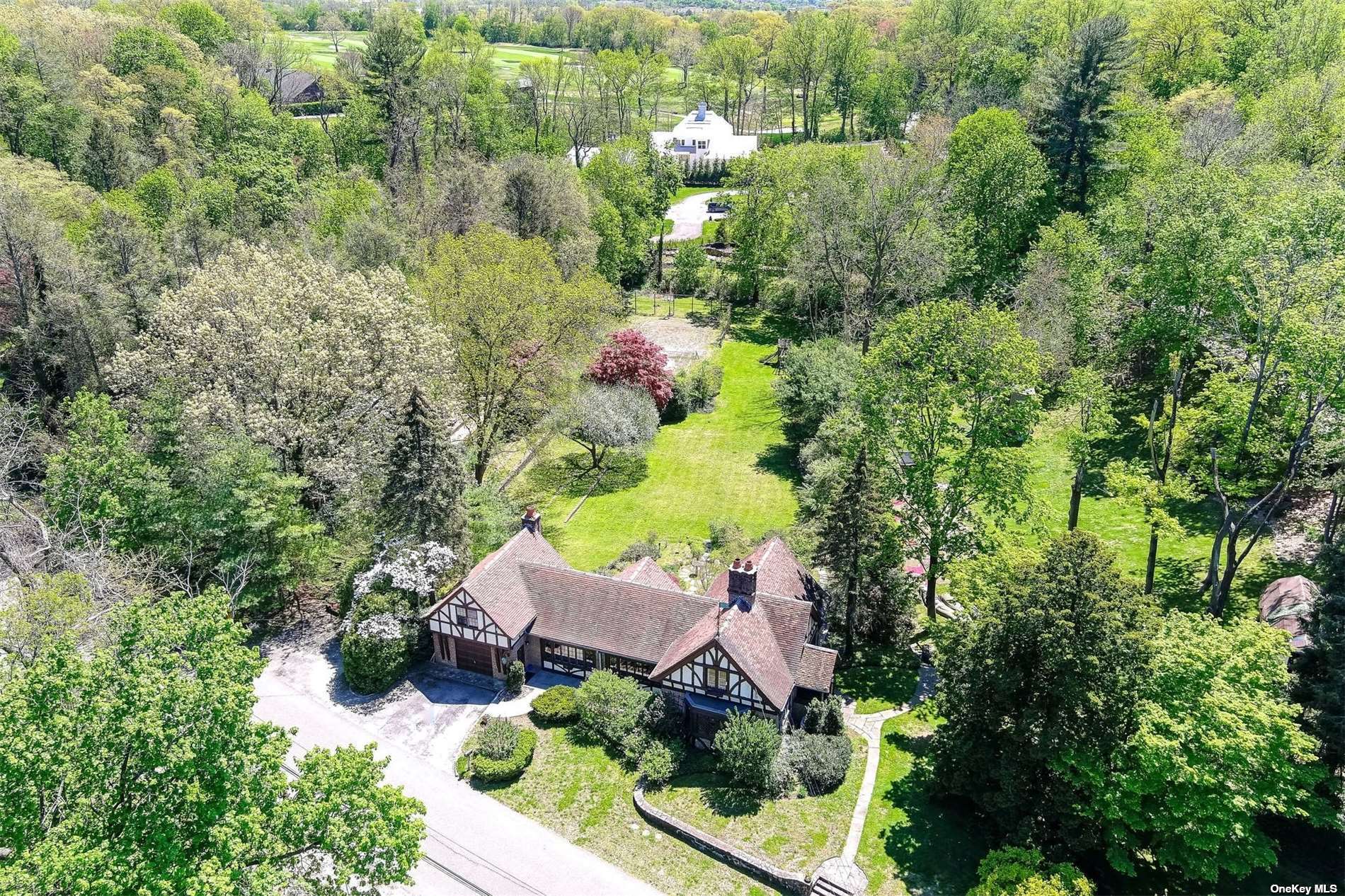 #1 photo, 3 Tudor Lane, 长岛 金沙角 Sands Point , NY 11050