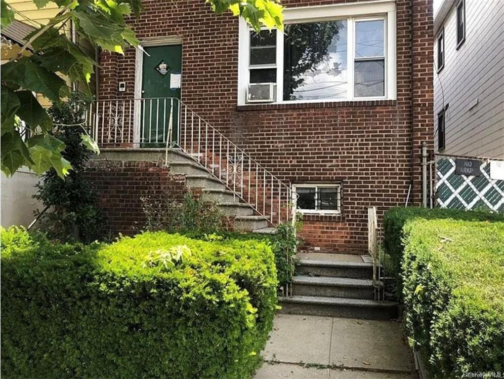 #1 photo, 926 Morris Park Avenue, Bronx , NY 10462