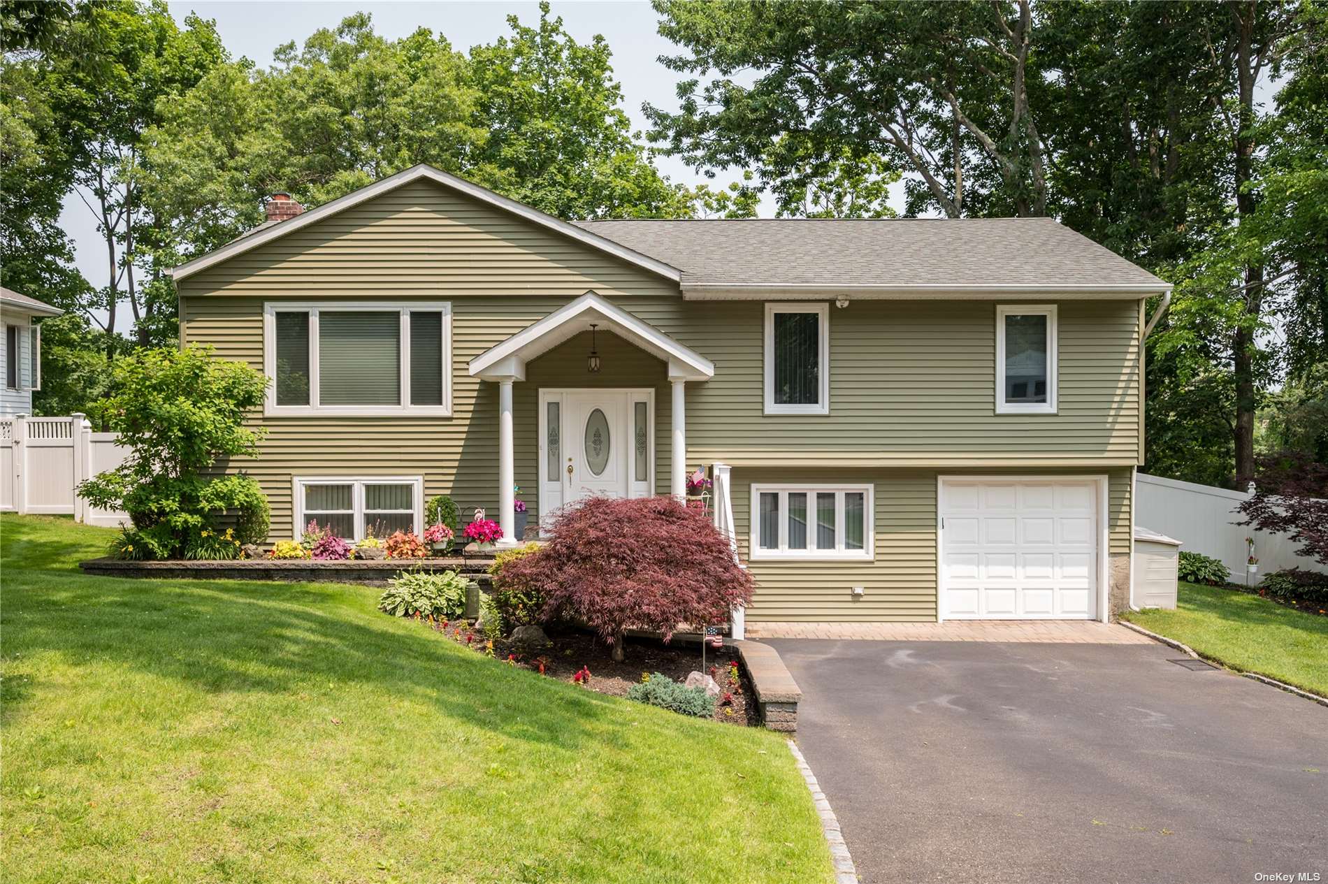 #1 photo, 7 Sandy Hollow Drive, 東長島 Smithtown , NY 11787