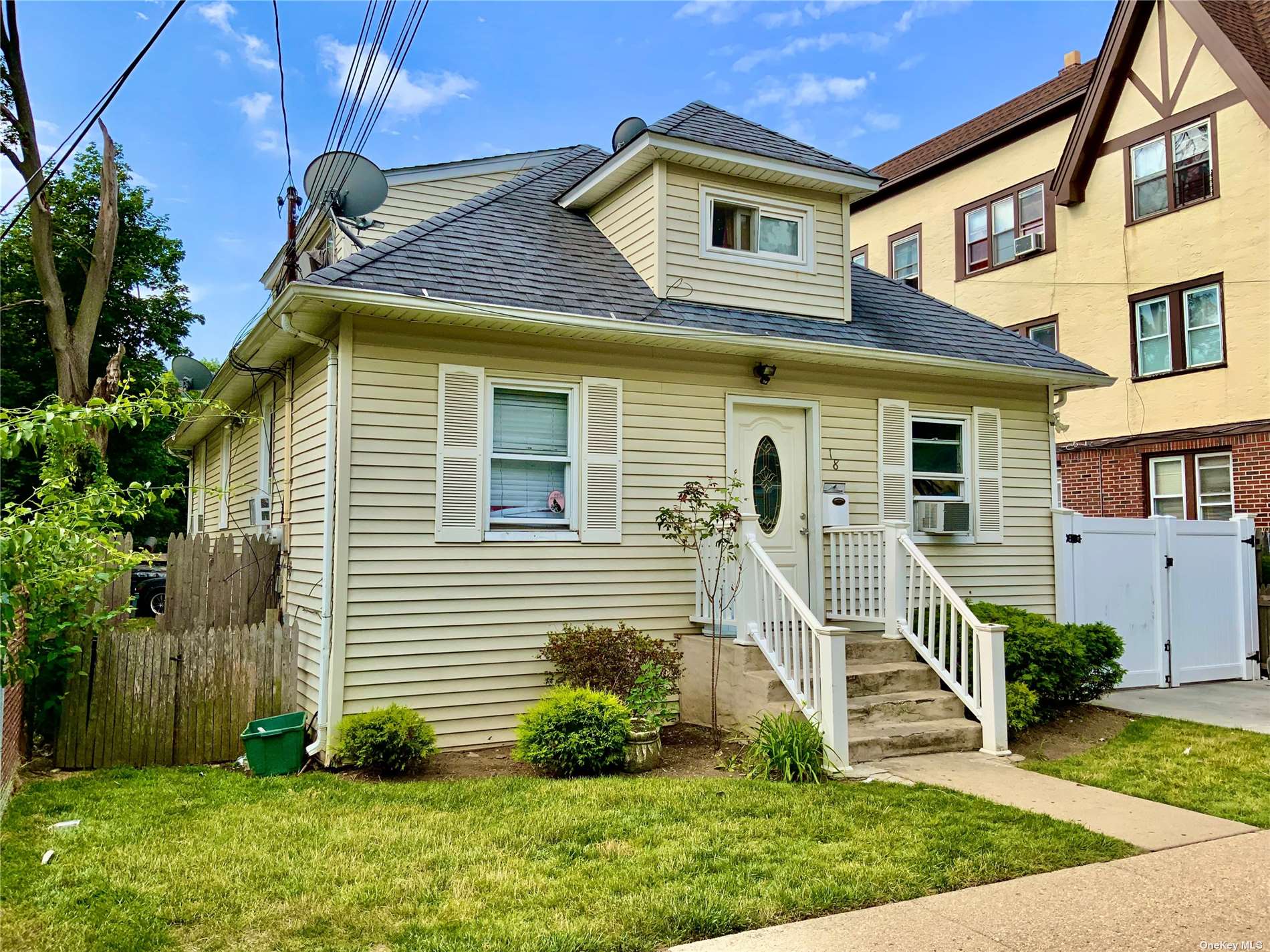 #1 photo, 18 Webb Avenue, 长岛 Hempstead , NY 11550