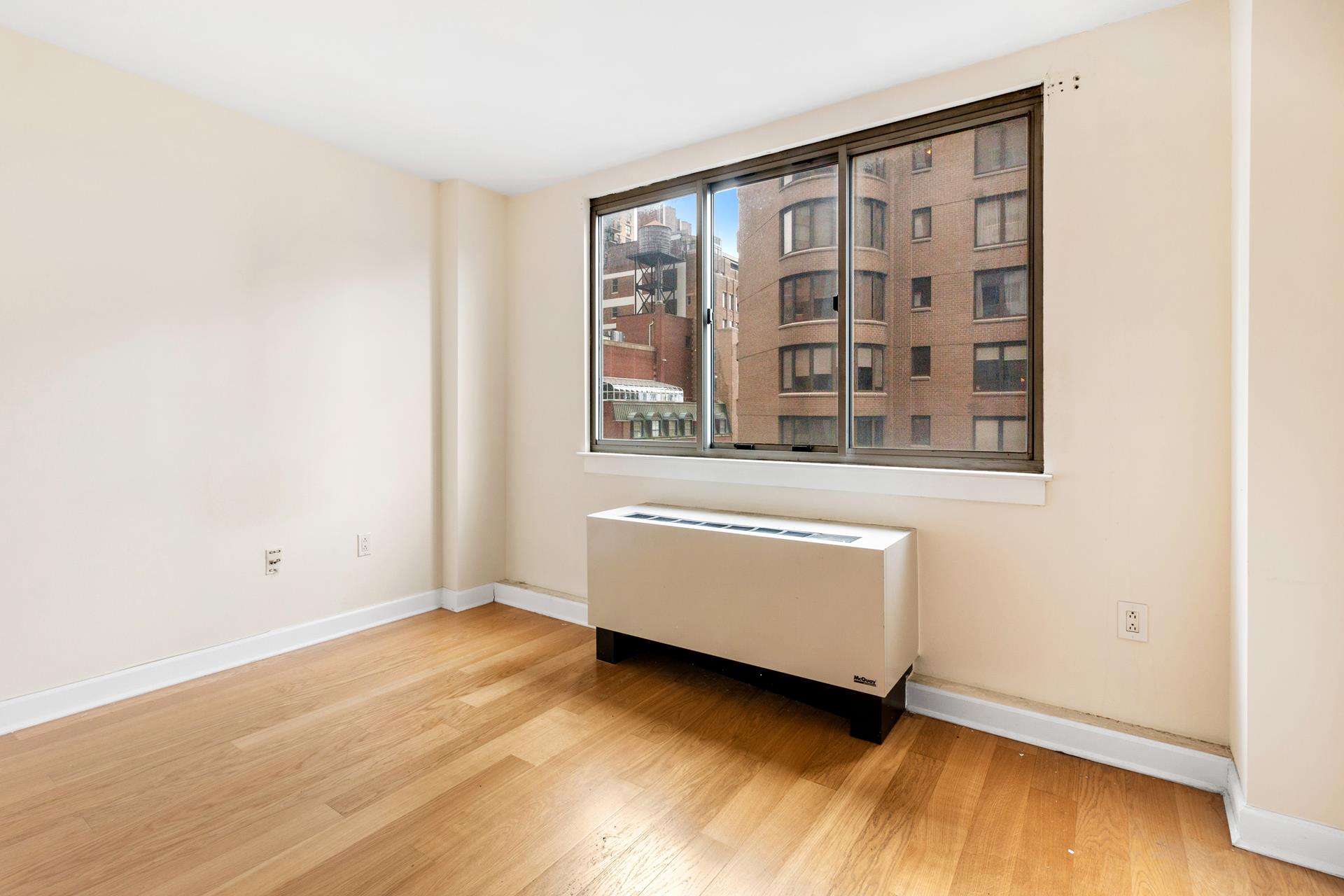 #1 photo, 308 E 38TH Street, 曼哈顿 基普斯湾 Murray Hill Kips Bay , NY 10016