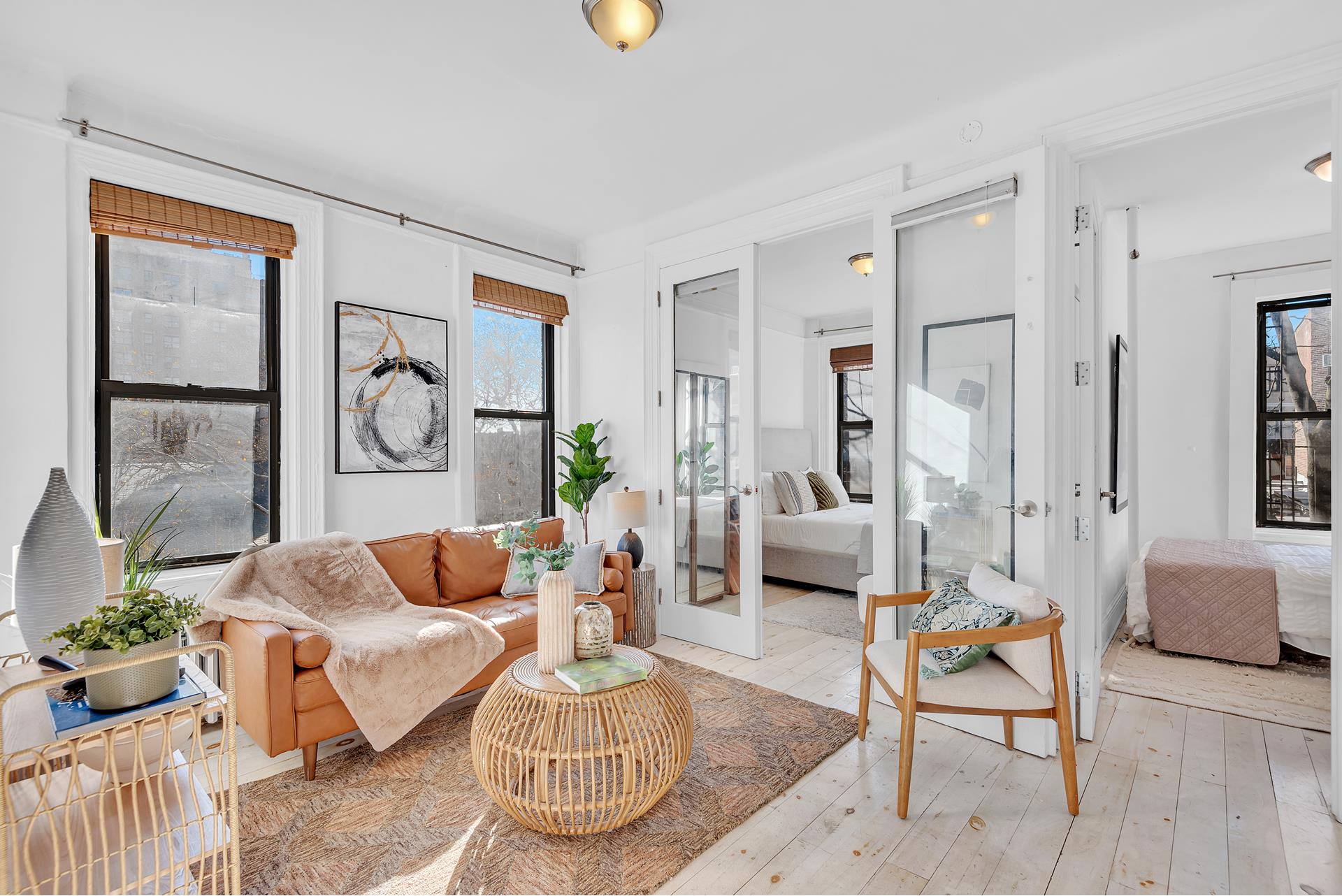 #1 photo, 224 E 11TH Street, 曼哈頓 东村区 East Village , NY 10003