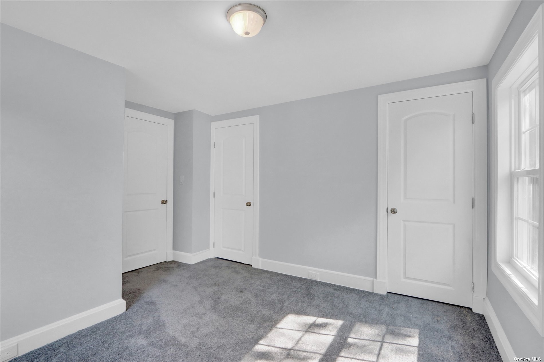 569,900 CONTRACT 10 Cedar Avenue, Patchogue , NY 11772 MLS