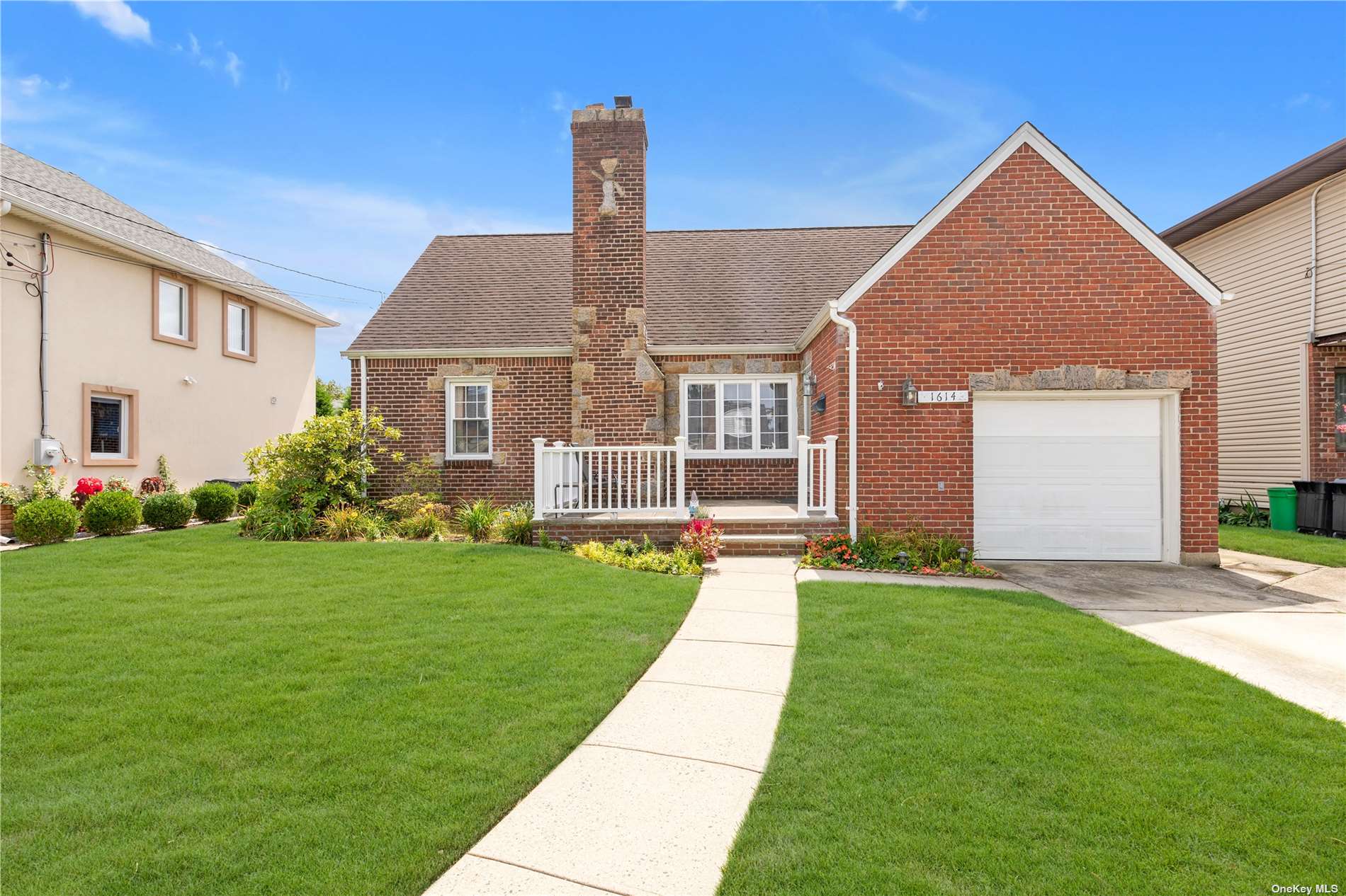 #1 photo, 1614 Gilford Avenue, ナッソー郡 New Hyde Park , NY 11040