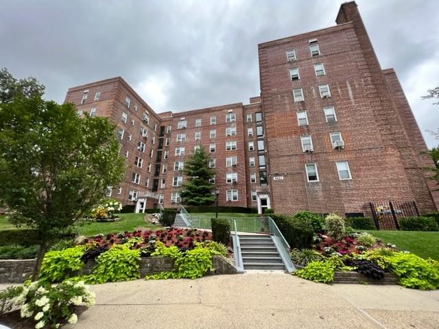 #13 photo, 5621 Netherland Avenue, Bronx , NY 10471