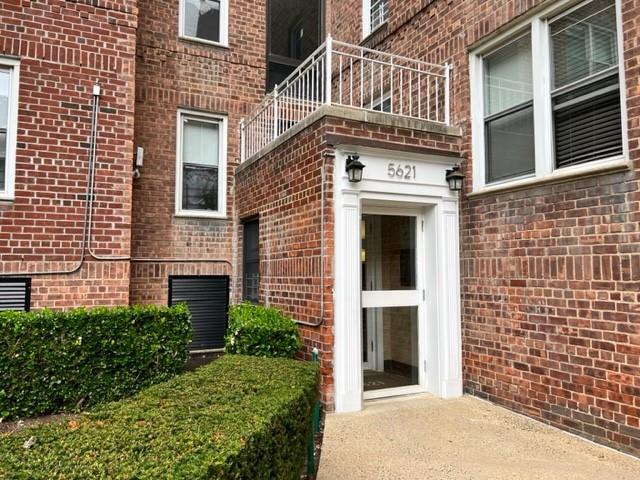 #3 photo, 5621 Netherland Avenue, Bronx , NY 10471
