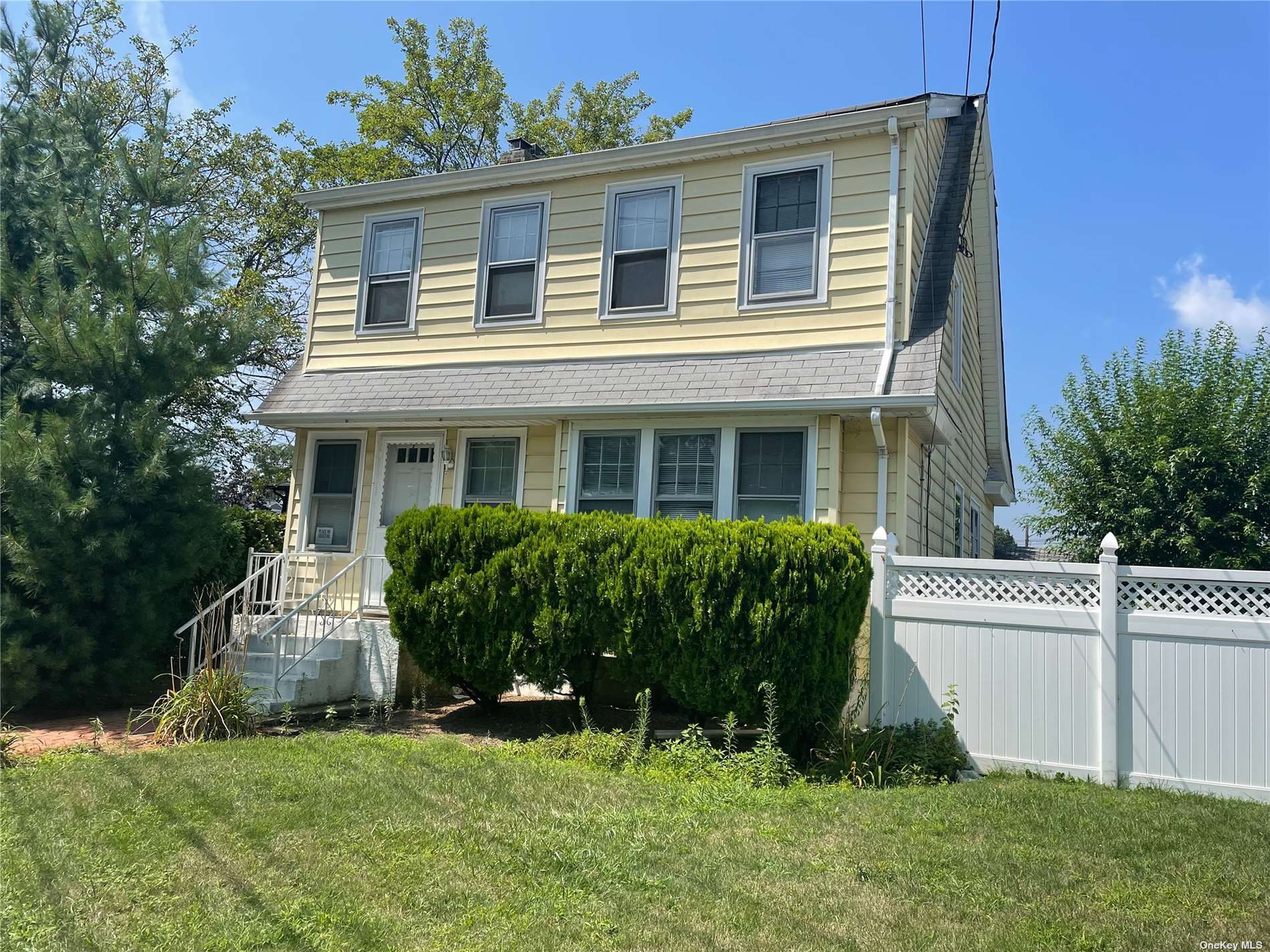 #1 photo, 529 Ocean Avenue, Massapequa , NY 11758