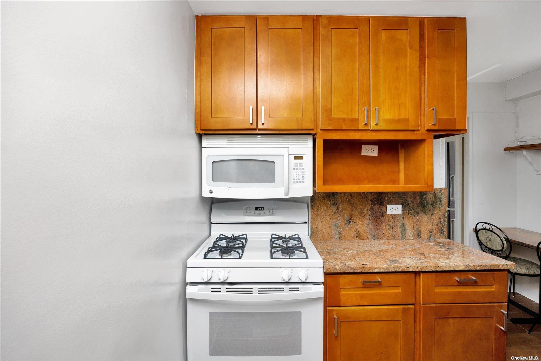 #19 photo, 110-11 Queens Blvd., Forest Hills , NY 11375