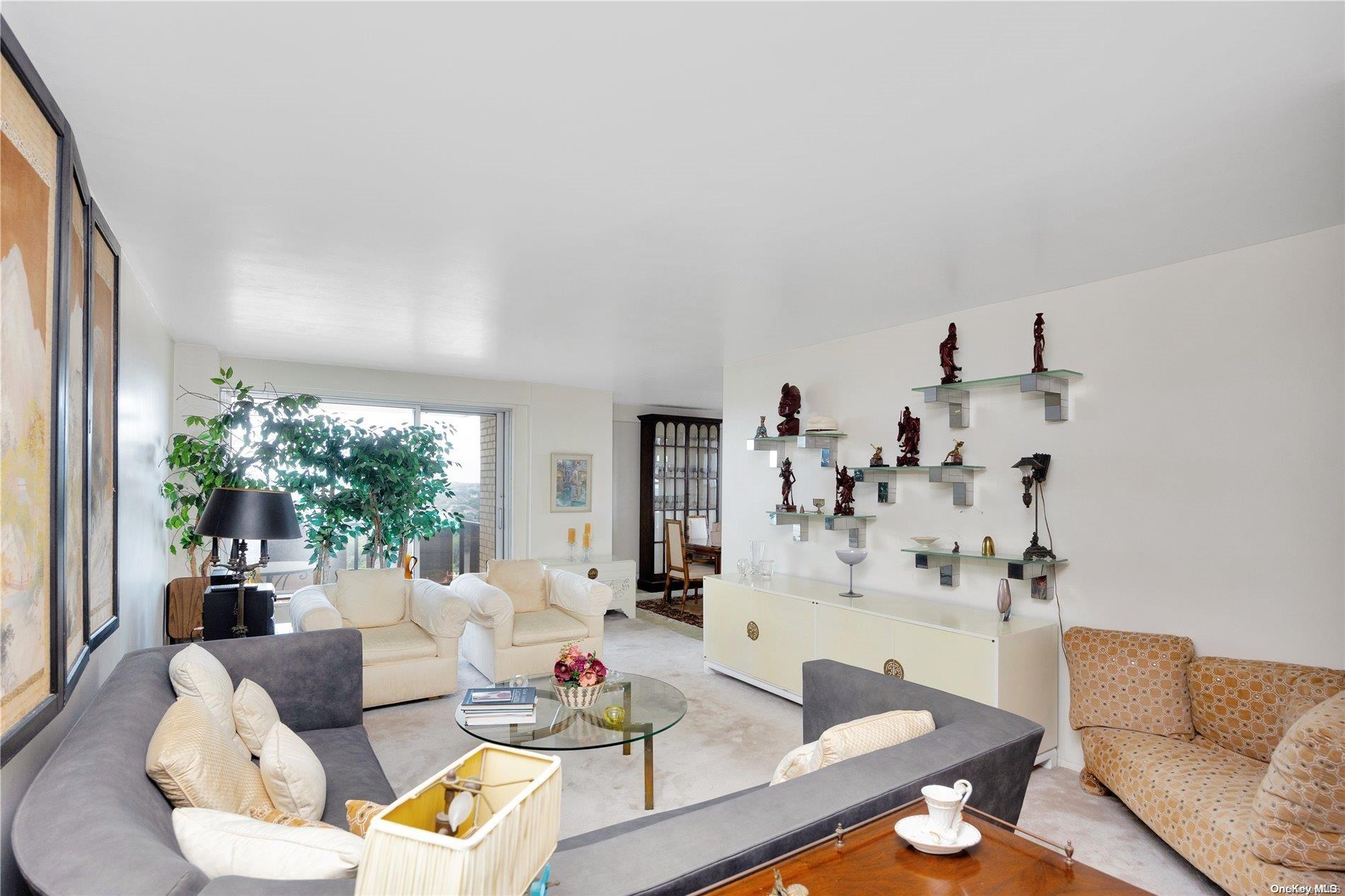 #8 photo, 110-11 Queens Blvd., Forest Hills , NY 11375