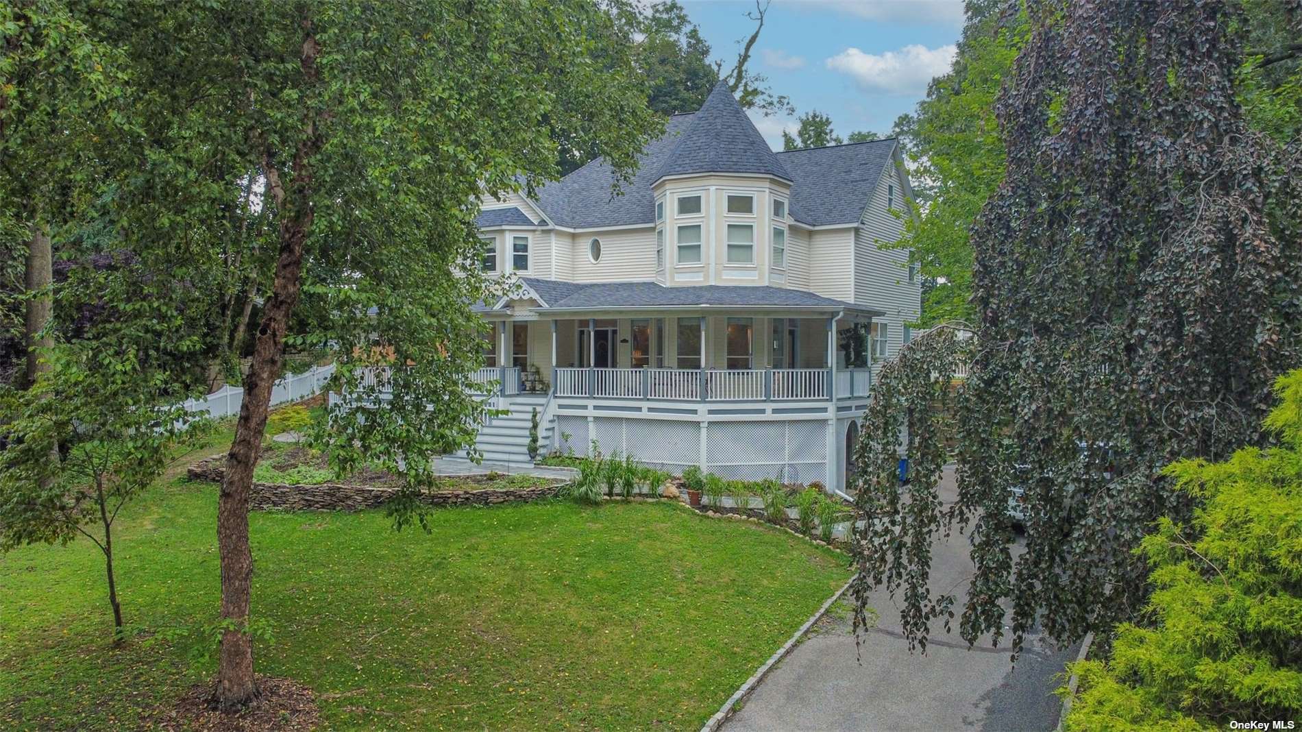 #1 photo, 21 Salem Drive, Stony Brook , NY 11790