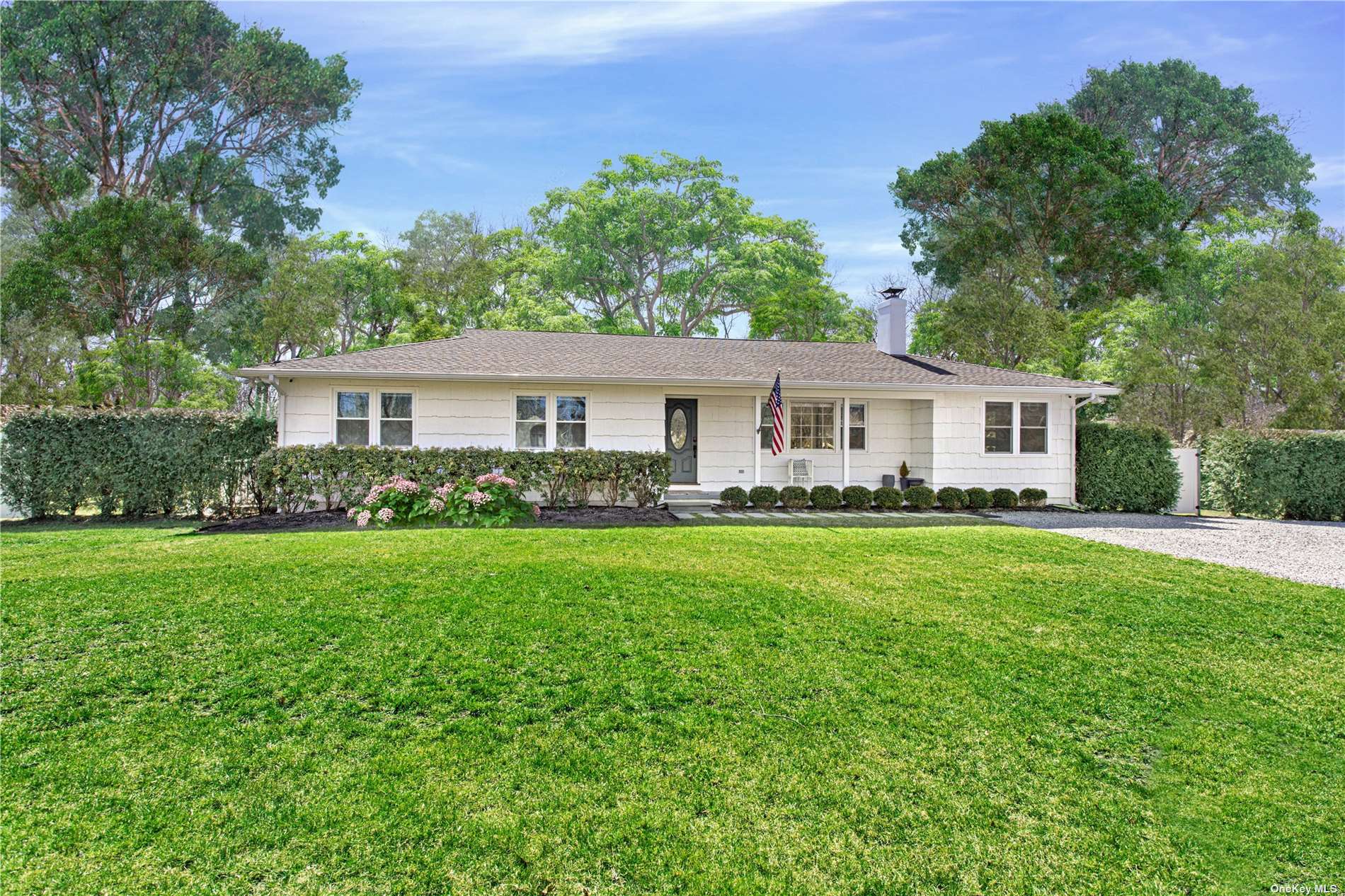 #1 photo, 13 Sherwood Road, 东长岛 汉普顿 Hampton Bays , NY 11946