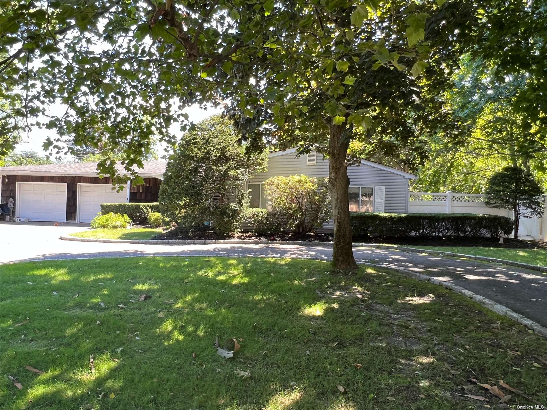 #1 photo, 161 Holbrook Road, Holbrook , NY 11741