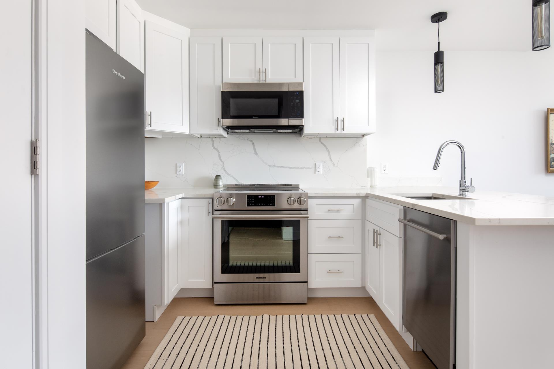 #1 photo, 400 Linden Street, ব্রুকলিন Bushwick , NY 11237