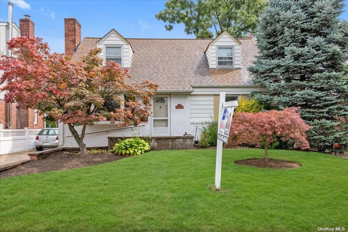 #1 photo, 506 Argyle Road, Mineola , NY 11501