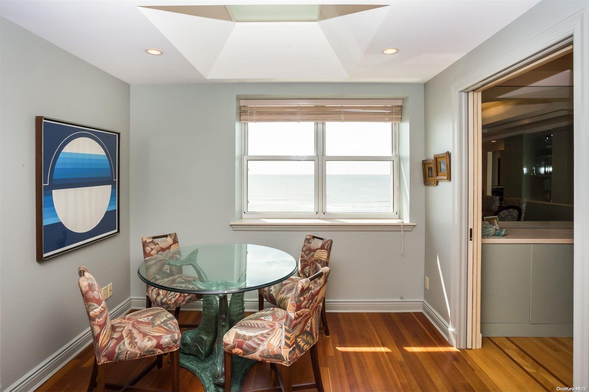 #11 photo, 2 Richmond Road, ナッソー郡 Lido Beach , NY 11561