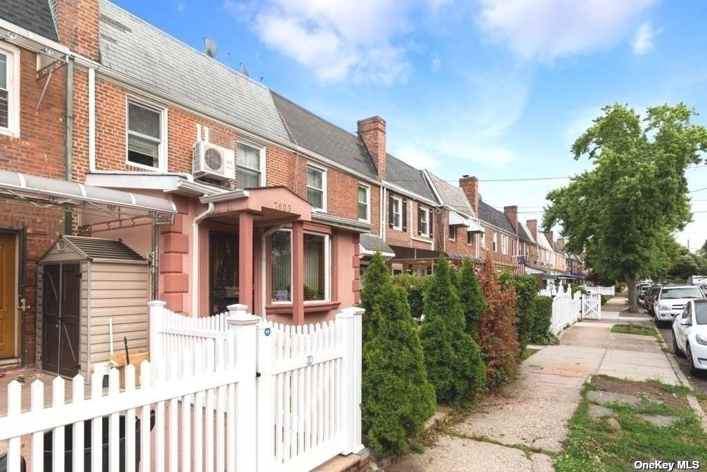 #1 photo, 7603 167th Street, 法拉盛 Flushing , NY 11366