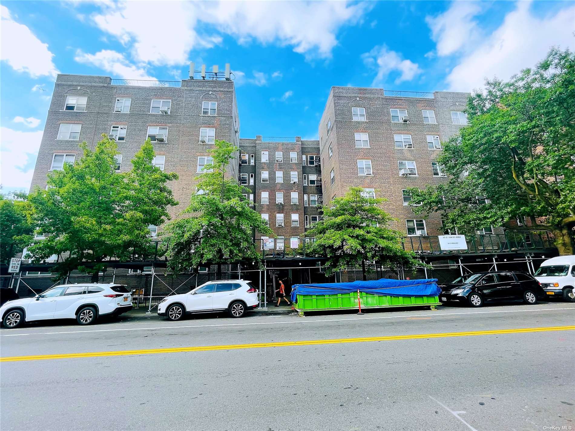 #1 photo, 143-07 Sanford Avenue, 法拉盛 Flushing , NY 11355