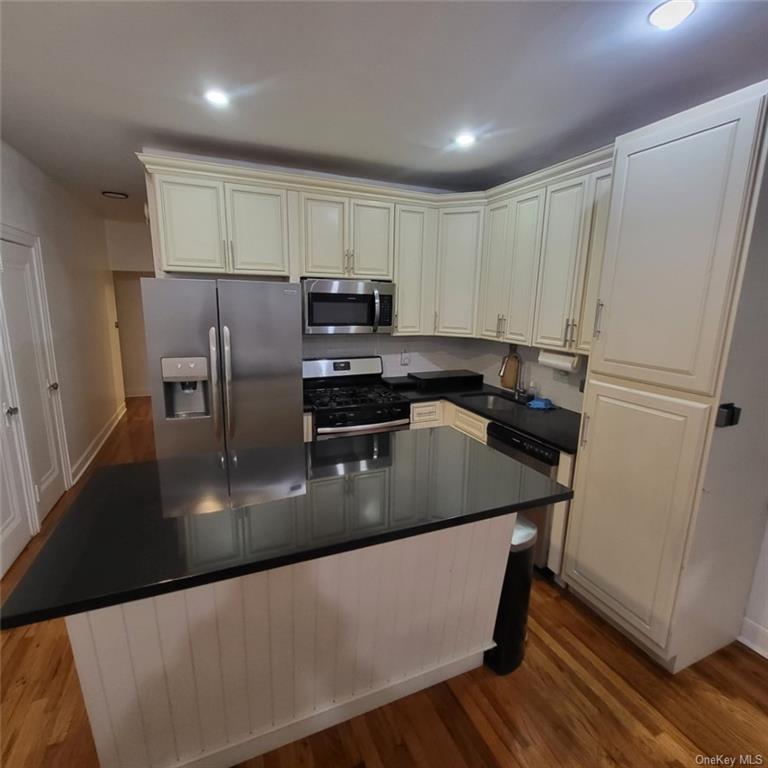 #1 photo, 4118 Wickham Avenue, 布朗士 Bronx , NY 10466
