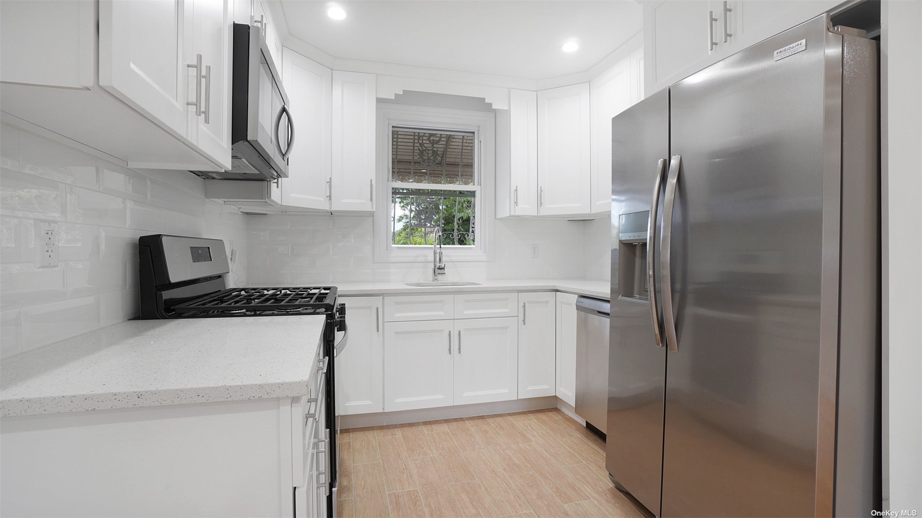 #1 photo, 604 Sackman Street, ব্রুকলিন Brownsville , NY 11212