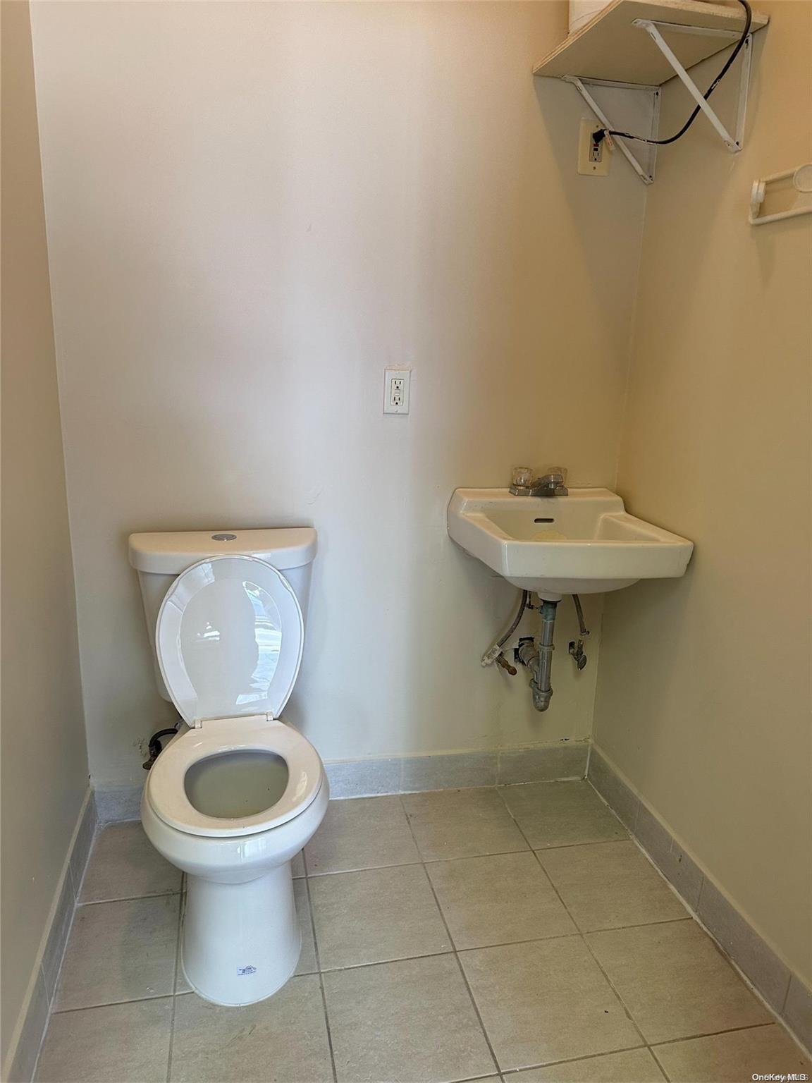 #7 photo, 190-01 Hollis Avenue, クイーンズ区 Hollis , NY 11423