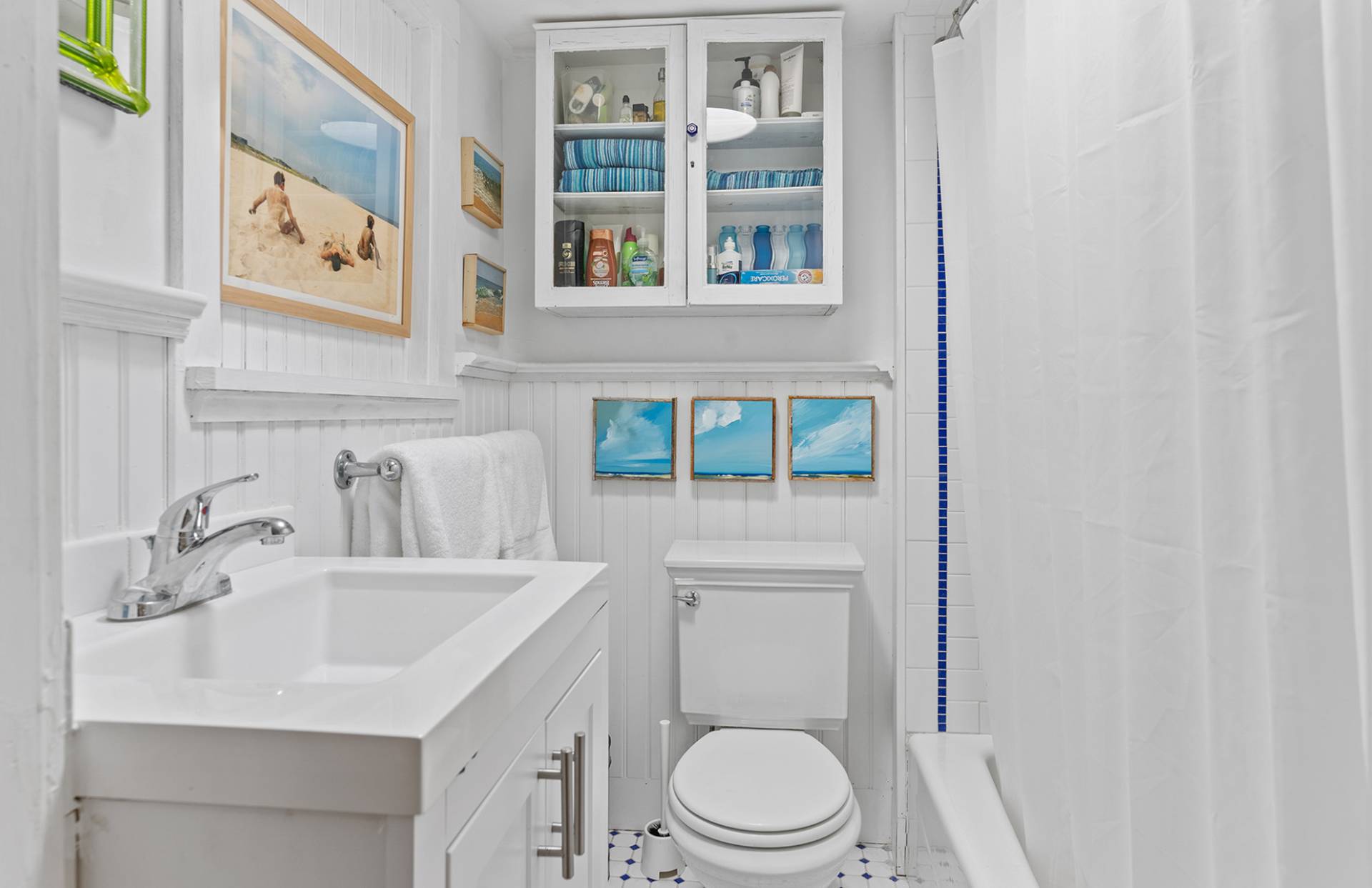 #21 photo, 28 Bowden Square, サフォーク郡 Southampton , NY 11968