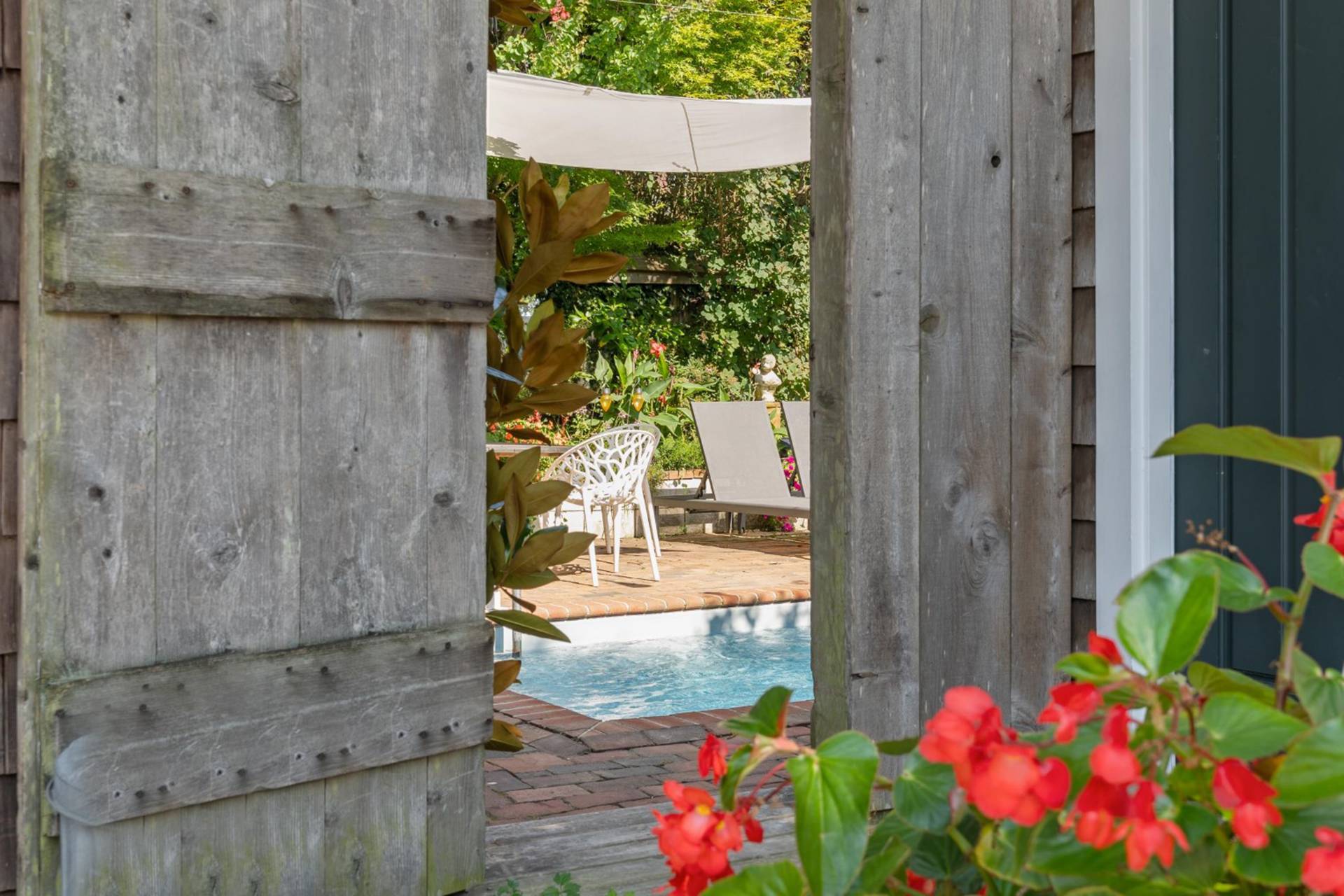 #22 photo, 28 Bowden Square, サフォーク郡 Southampton , NY 11968