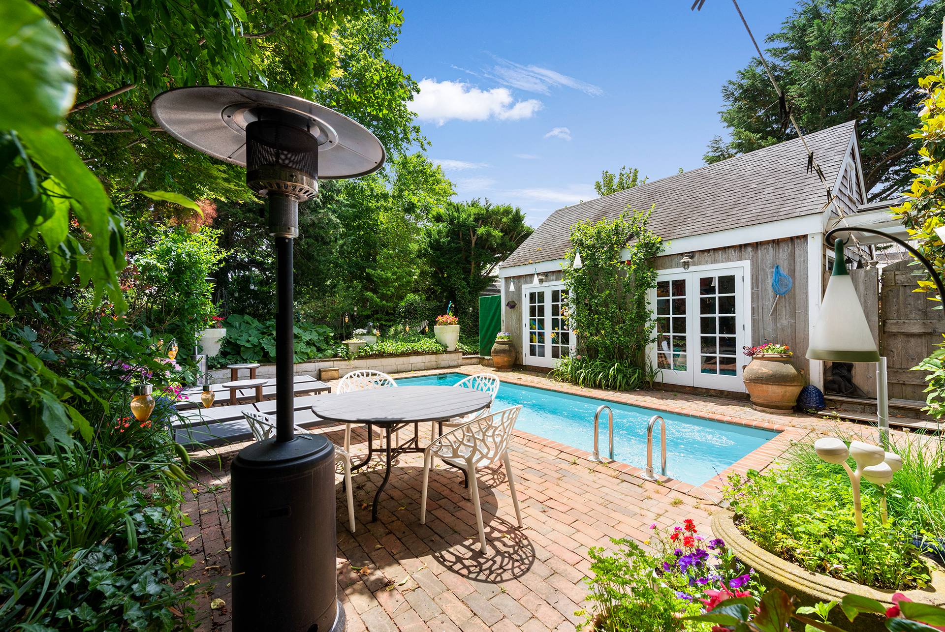 #25 photo, 28 Bowden Square, サフォーク郡 Southampton , NY 11968