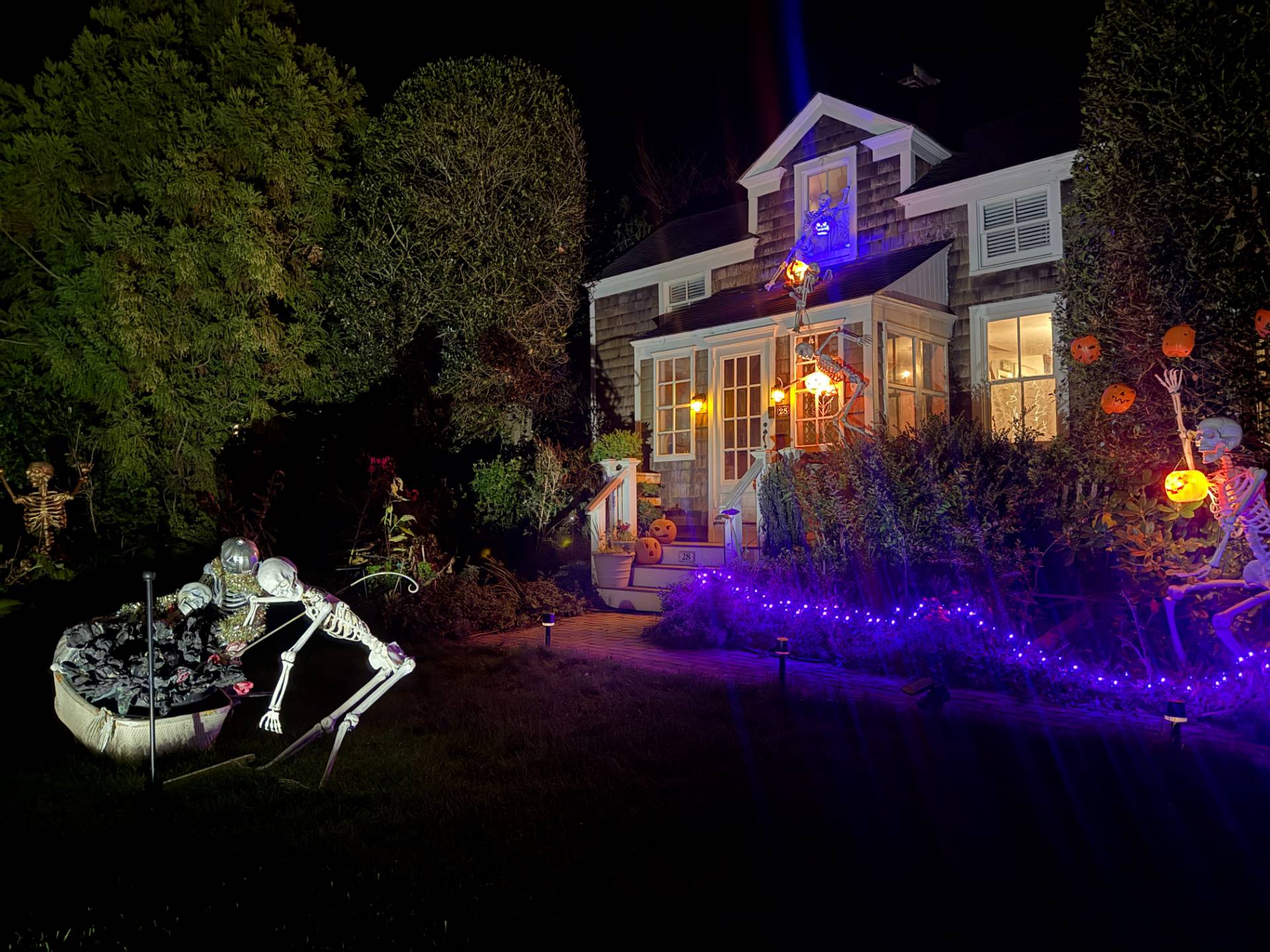 #28 photo, 28 Bowden Square, サフォーク郡 Southampton , NY 11968