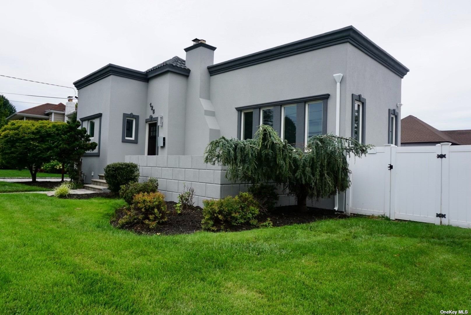 #1 photo, 125 Wynsum Avenue, 长岛 Merrick , NY 11566