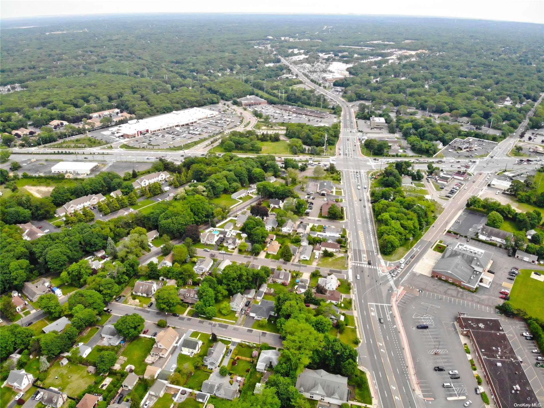 #5 photo, 527/529 Route 112, サフォーク郡 Port Jefferson Station , NY 11776