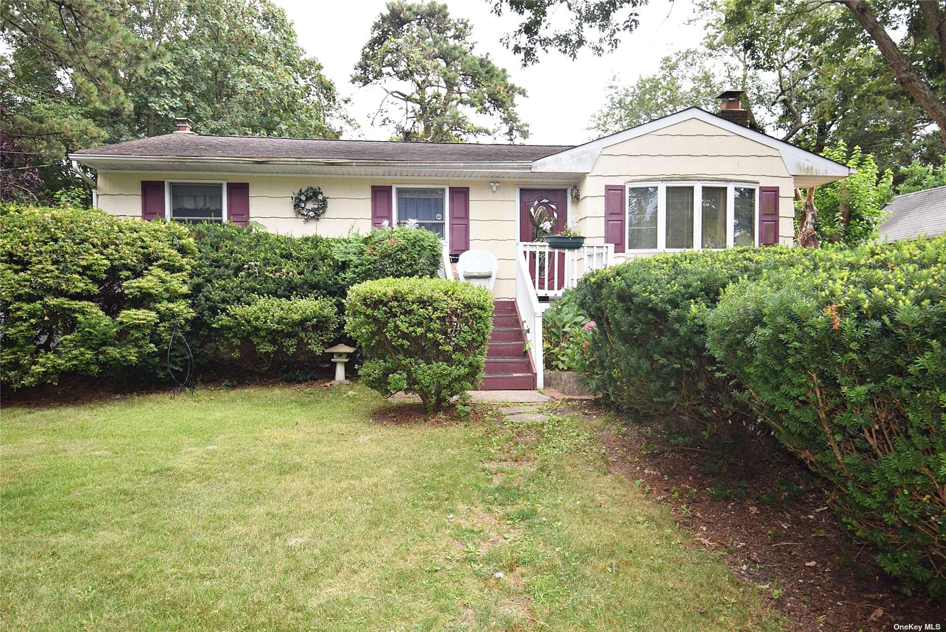 #1 photo, 12 Van Bergen Boulevard, サフォーク郡 Centereach , NY 11720