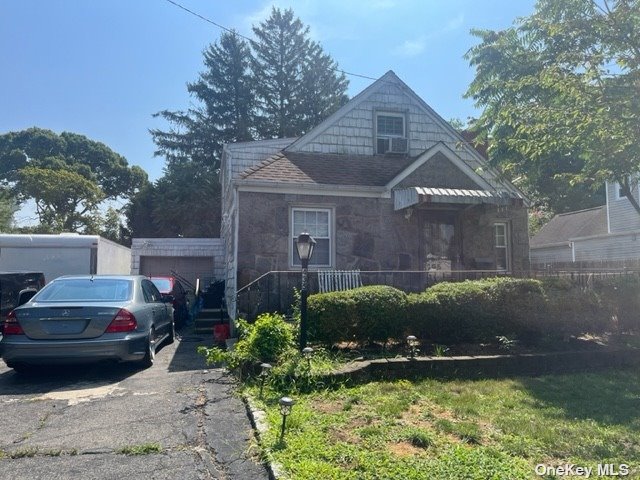 #1 photo, 435 Hempstead Gardens Drive, 长岛 West Hempstead , NY 11552